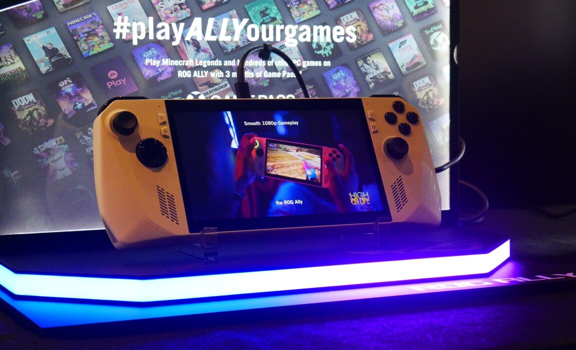 ROG Ally memiliki bobot yang ringan