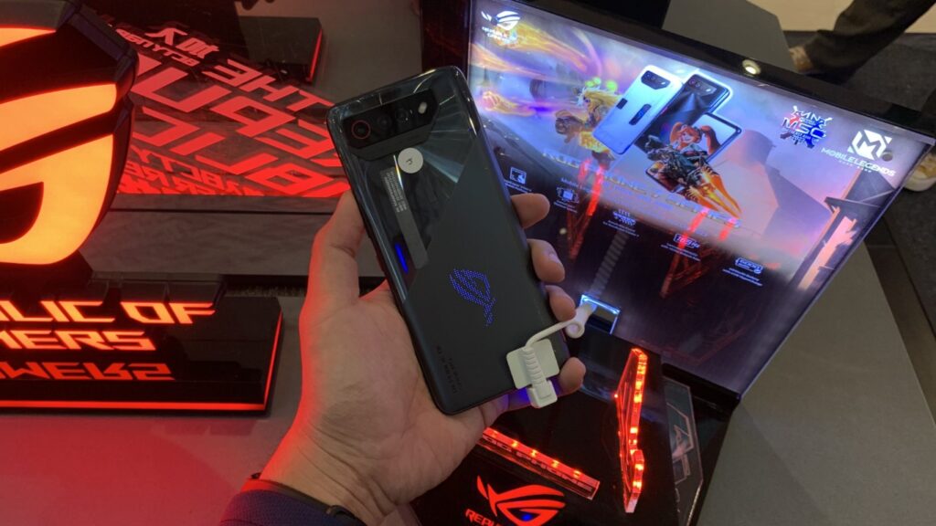 ROG Phone 7