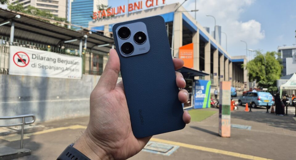 perangkat smartphone realme C63