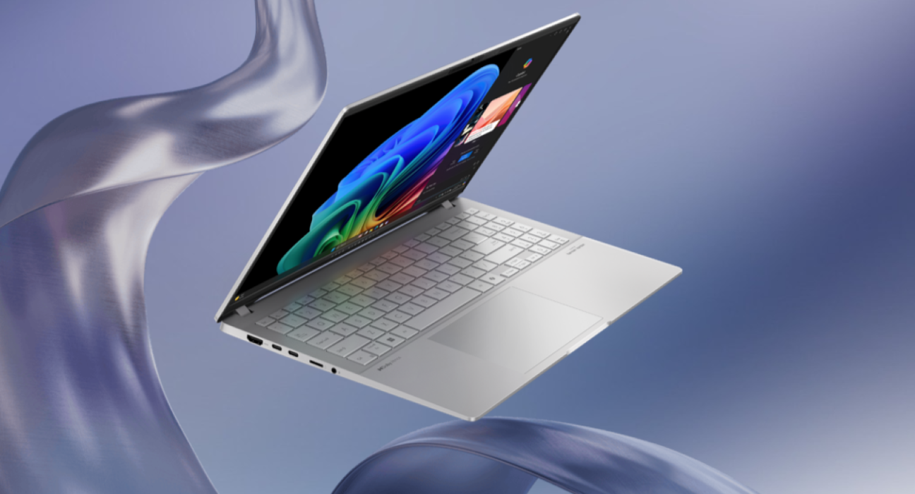 laptop ASUS Vivobook S15 berwarna silver