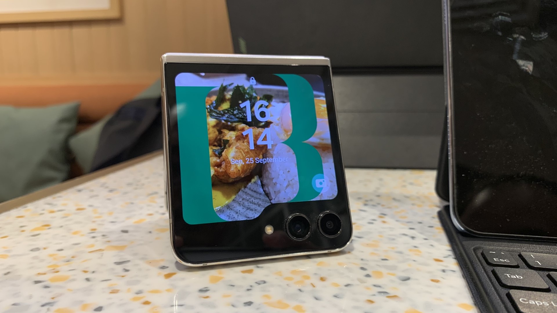 Samsung Galaxy Z Flip5