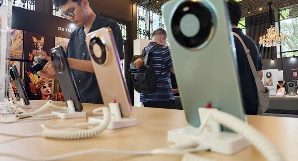 spesifikasi Huawei Mate 80 Pro