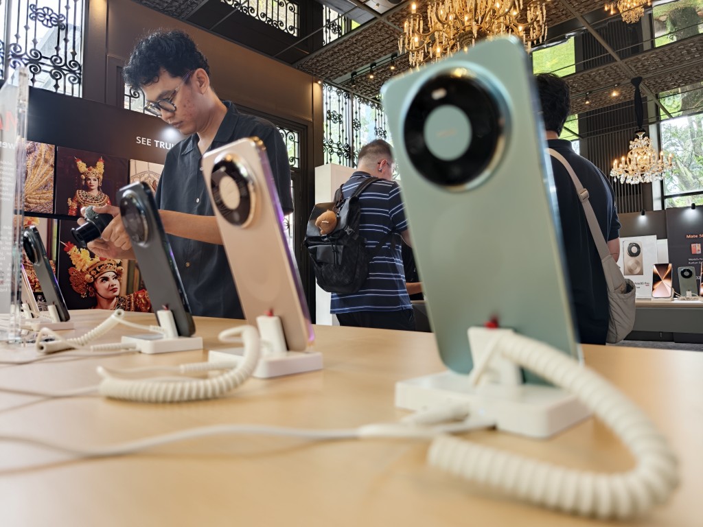 spesifikasi Huawei Mate 80 Pro