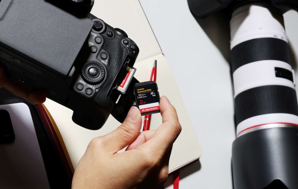 SANDISK Extreme PRO SDXC UHS-II V90 Card 8K