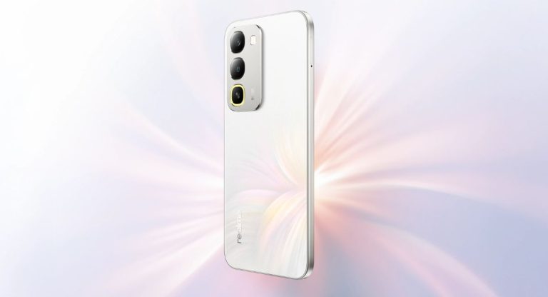 realme C100