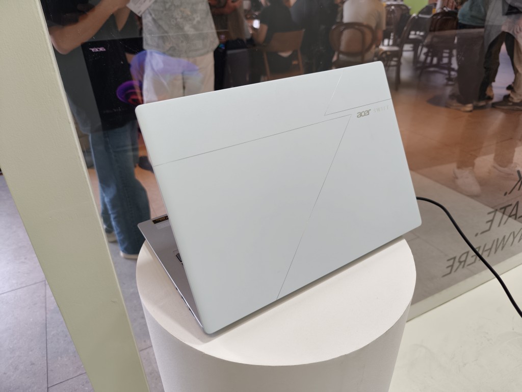ACER SWIFT Edge 14 Al (SFE14-151)