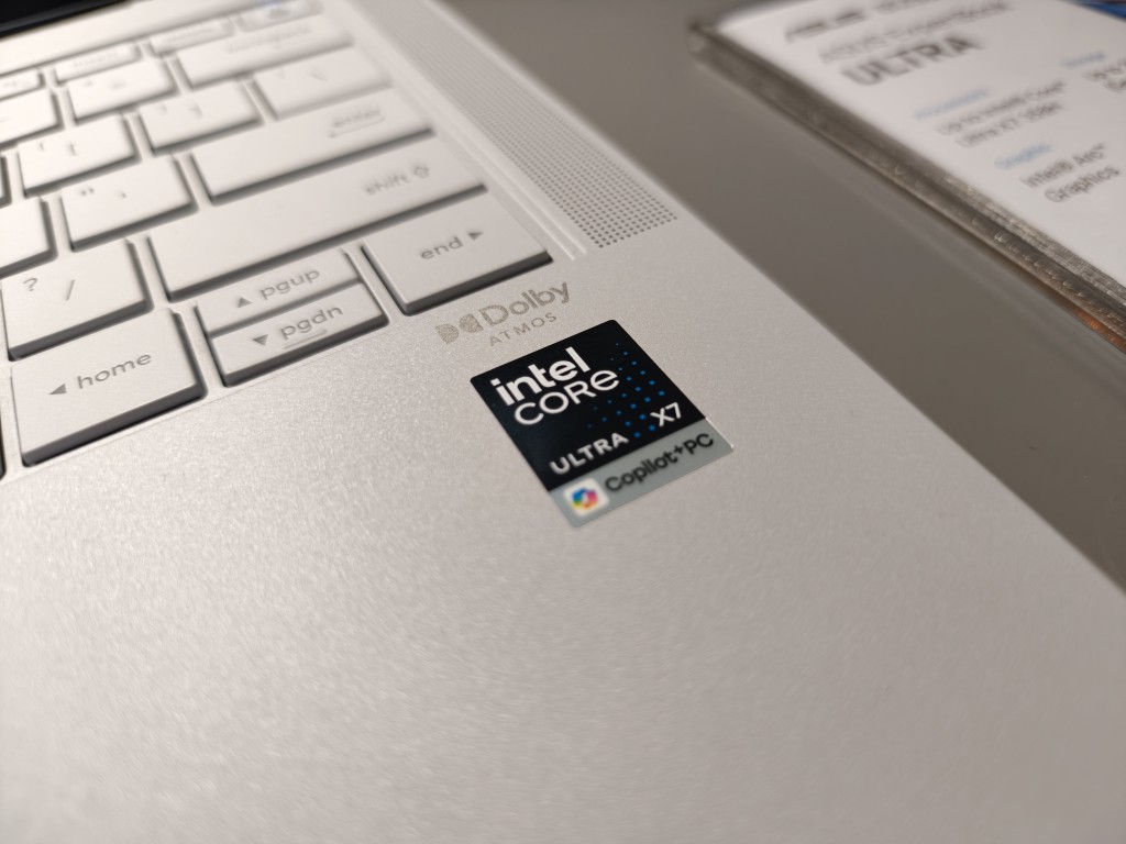 ASUS ExpertBook Ultra