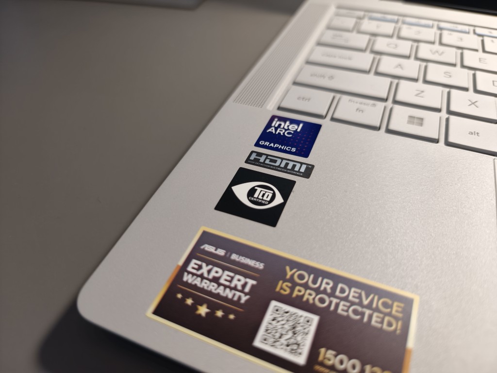 ASUS ExpertBook Ultra