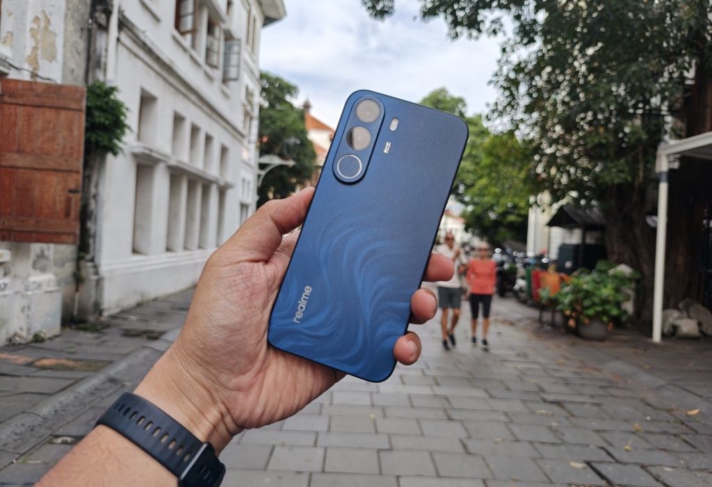 realme C100x