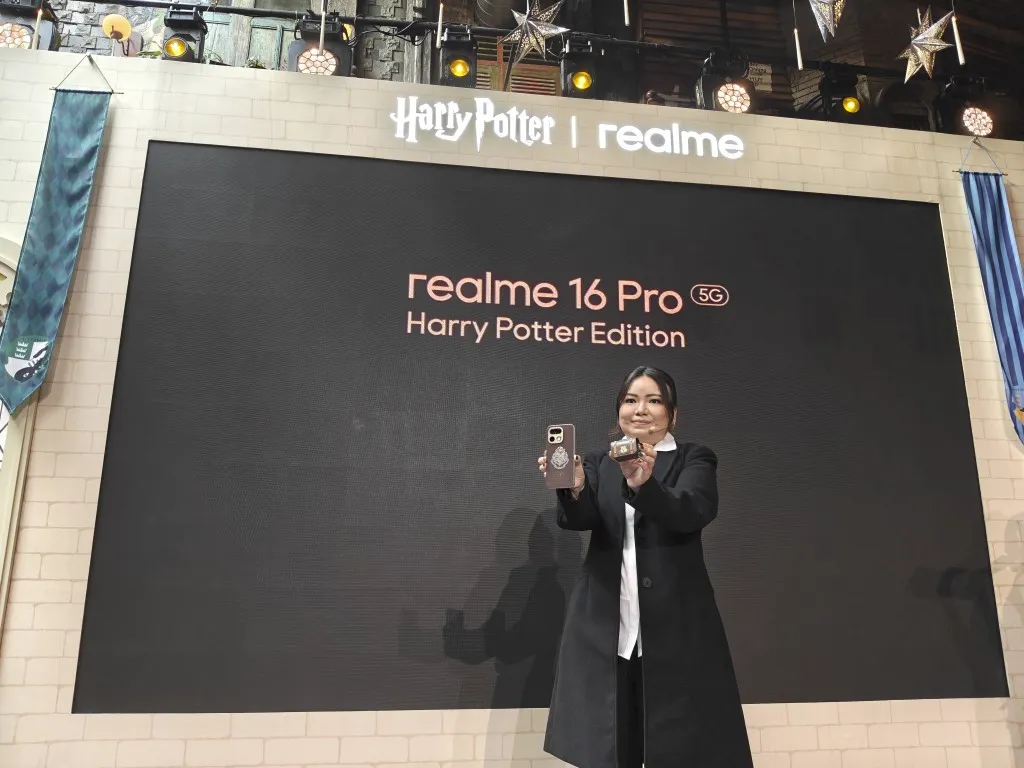 Krisva Angnieszca, Public Relations Lead realme Indonesia