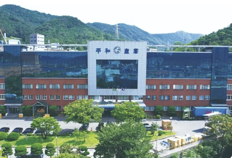 gEDUNG DARI PERUSAHAAN KOREA Pyung Hwa Holdings
